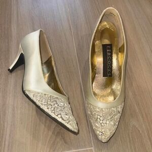 Vintage 1980s lace and satin bridal heels by peacocks